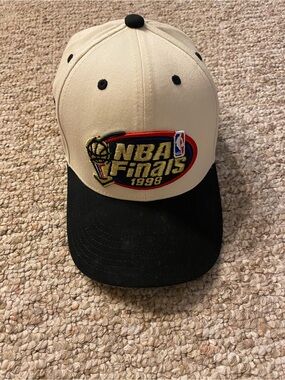 New - NBA Finals 1998 Two-Tone Beige and Black Cap